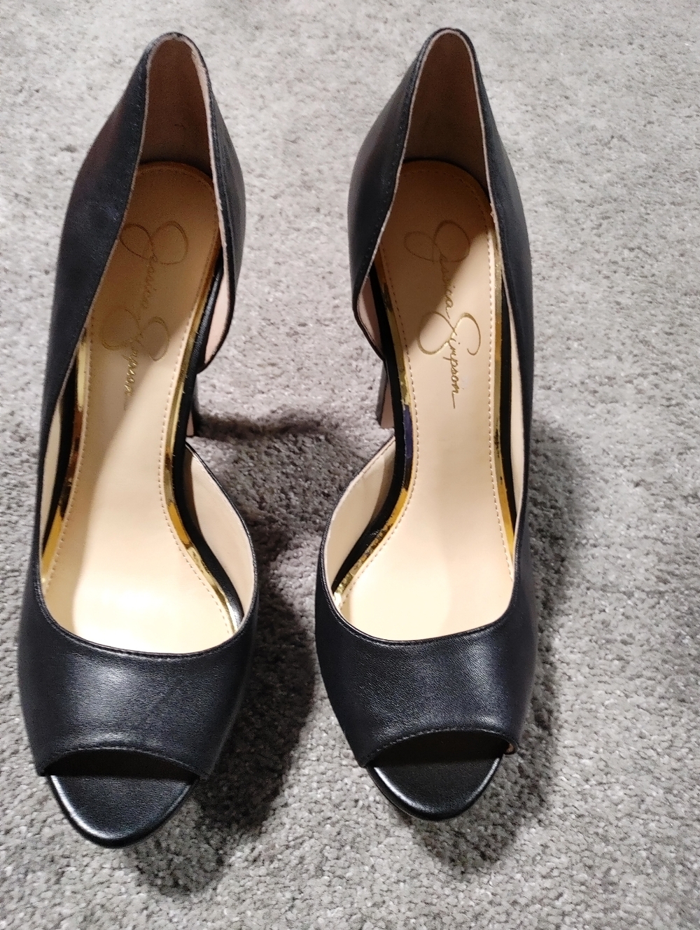 Jessica Simpson Pumps 8.5